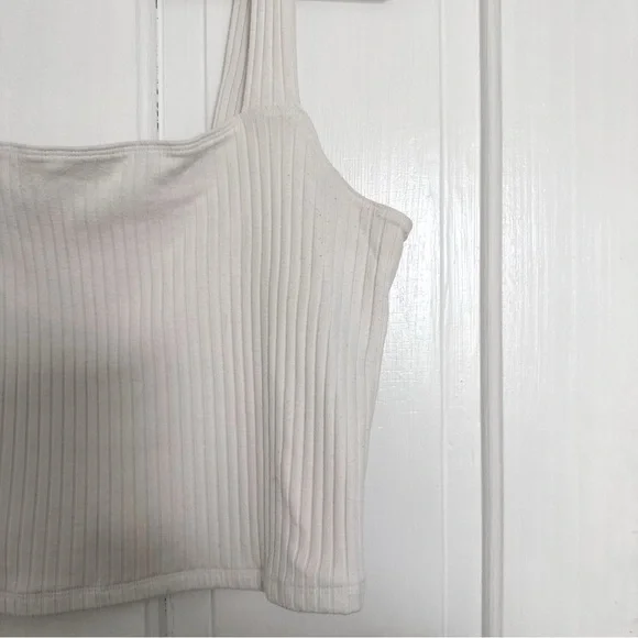 American Eagle Outfitters White Ribbed Crop Top - Picture 2 of 6